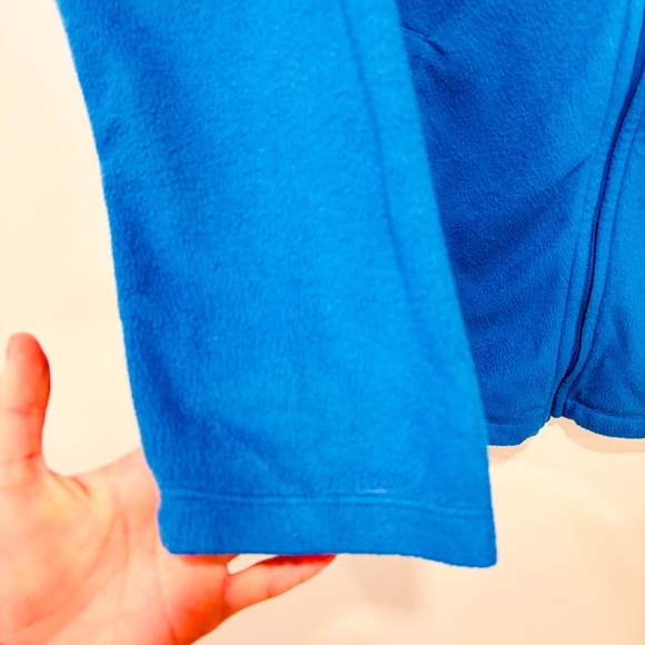 CAROLE HOCHMAN Blue fleece zip-up vest - Picture 5 of 10